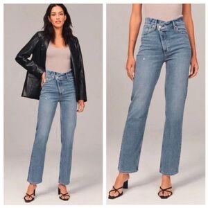 Abercrombie & Fitch The 90’s Straight Ultra High Rise